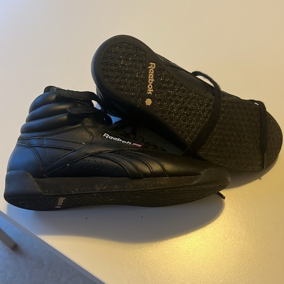 Brand new retro 80s Reebok pumps. - Picture 3 of 3